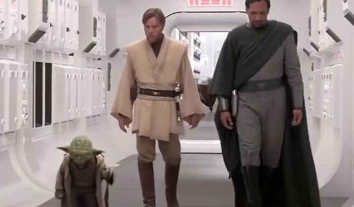 Yoda, Obi-wan and Organa in hallway